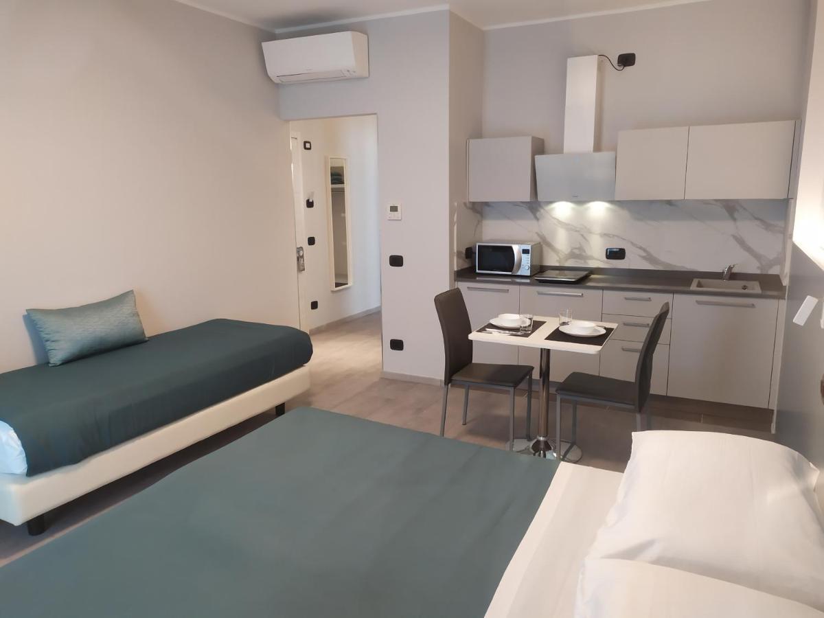 Garda Diamant Bed & Breakfast Десенцано дел Гарда Екстериор снимка