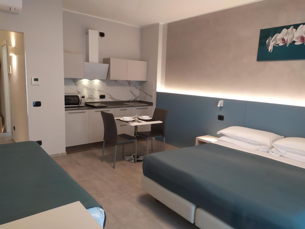 Garda Diamant Bed & Breakfast Десенцано дел Гарда Екстериор снимка