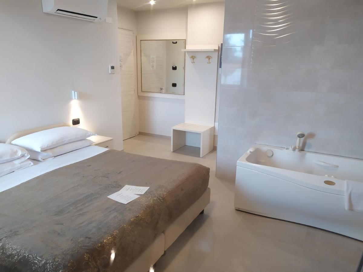 Garda Diamant Bed & Breakfast Десенцано дел Гарда Екстериор снимка