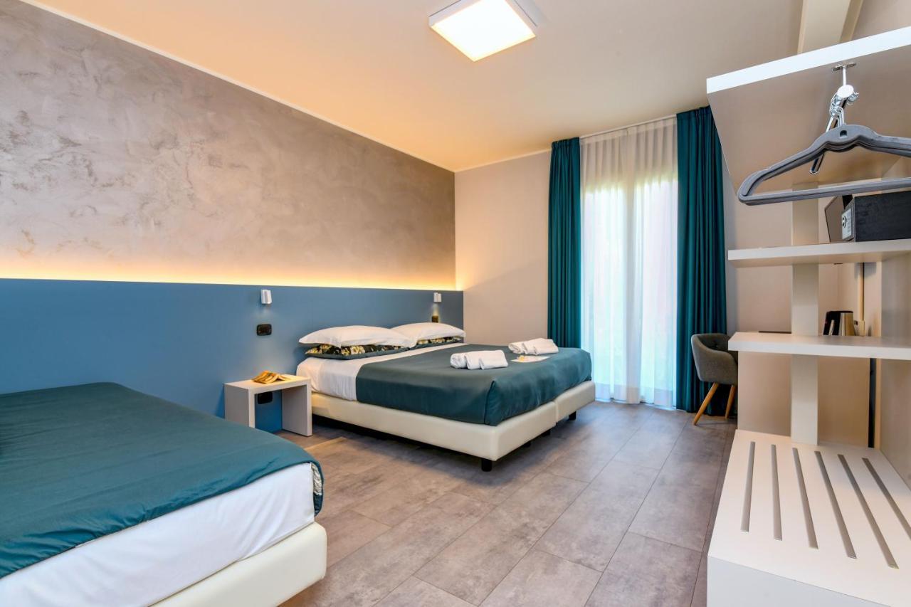 Garda Diamant Bed & Breakfast Десенцано дел Гарда Екстериор снимка
